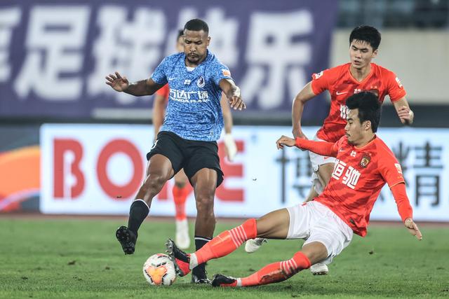皇马国家德比越位达到12次 2013年以来单场最多